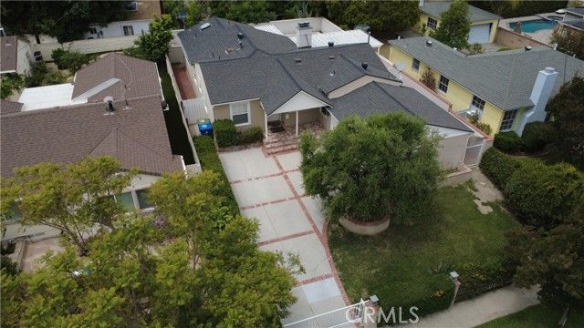 5339 Veloz Avenue, Tarzana (los Angeles), CA 91356