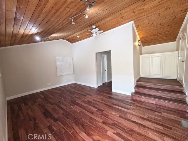 5339 Veloz Avenue, Tarzana (los Angeles), CA 91356