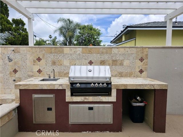 5339 Veloz Avenue, Tarzana (los Angeles), CA 91356