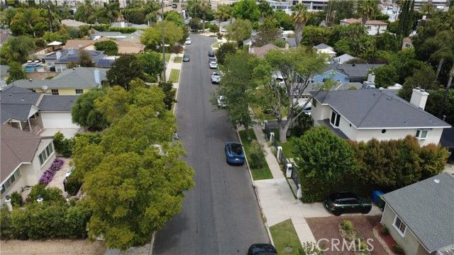 5339 Veloz Avenue, Tarzana (los Angeles), CA 91356