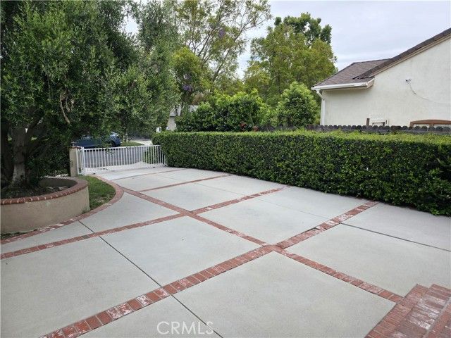 5339 Veloz Avenue, Tarzana (los Angeles), CA 91356