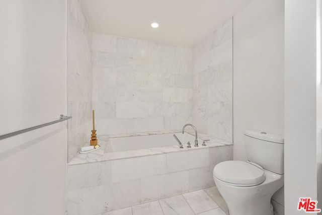 1705 Ocean Avenue 312, Santa Monica, CA 90401