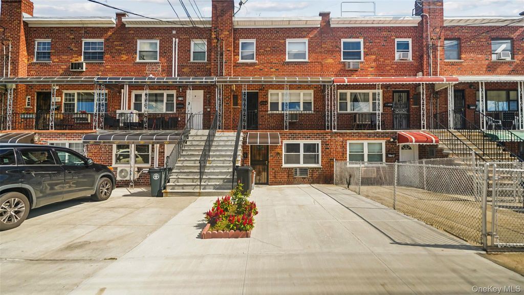 2726 Hone Avenue, Bronx, NY 10469 — photo 3