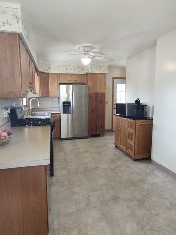 116 N Vale Avenue, Rockford, IL 61107