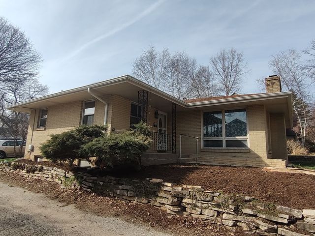 116 N Vale Avenue, Rockford, IL 61107