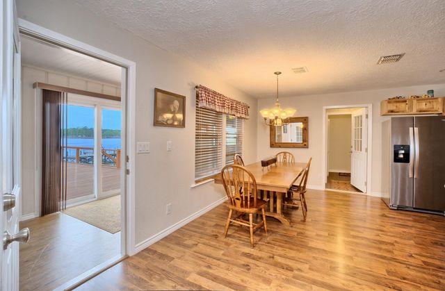 202 Tipperary Drive, Milam, TX 75959