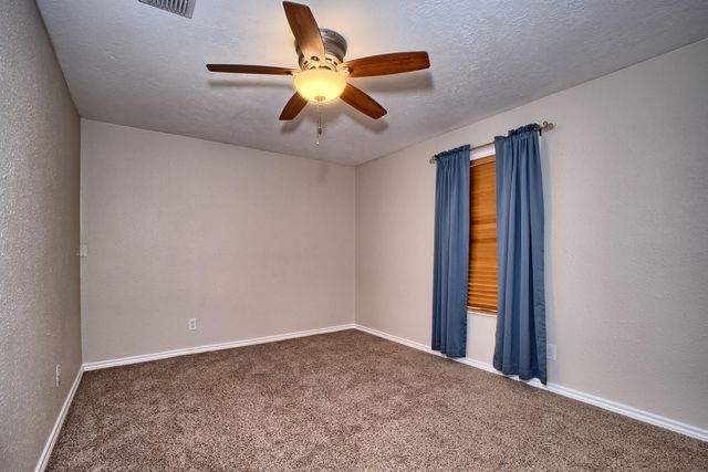 202 Tipperary Drive, Milam, TX 75959