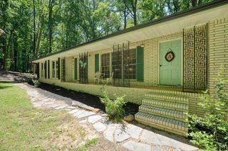 285 Hembredge Drive, Canton, GA 30115
