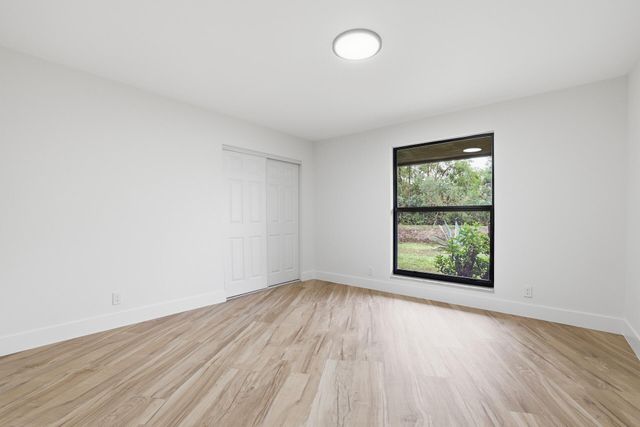 8862 Wendy Lane S, West Palm Beach, FL 33411