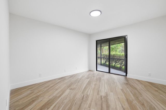 8862 Wendy Lane S, West Palm Beach, FL 33411