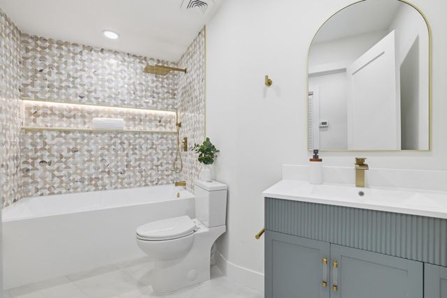 8862 Wendy Lane S, West Palm Beach, FL 33411