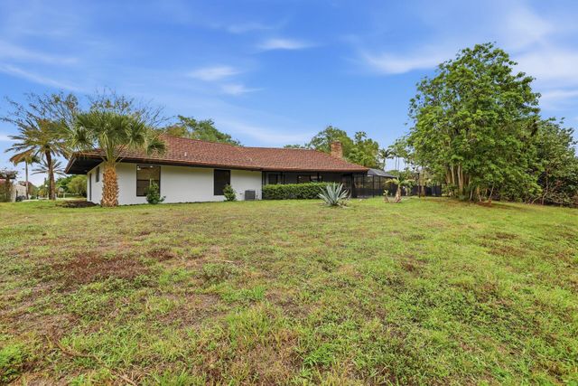 8862 Wendy Lane S, West Palm Beach, FL 33411