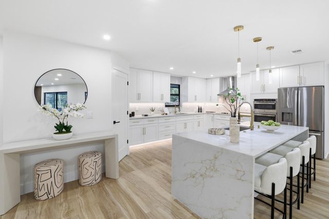 8862 Wendy Lane S, West Palm Beach, FL 33411