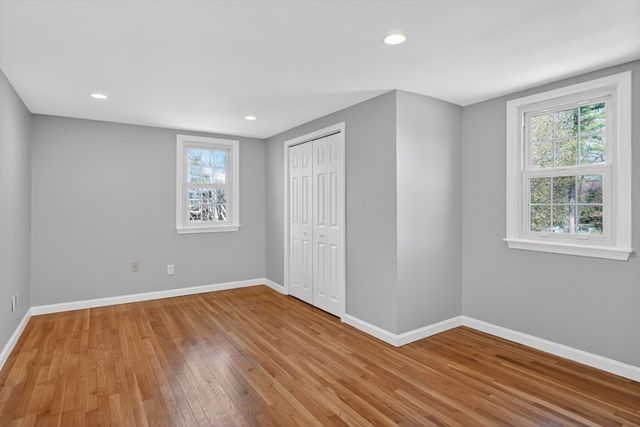125 Hemlock Dr, Holliston, MA 01746