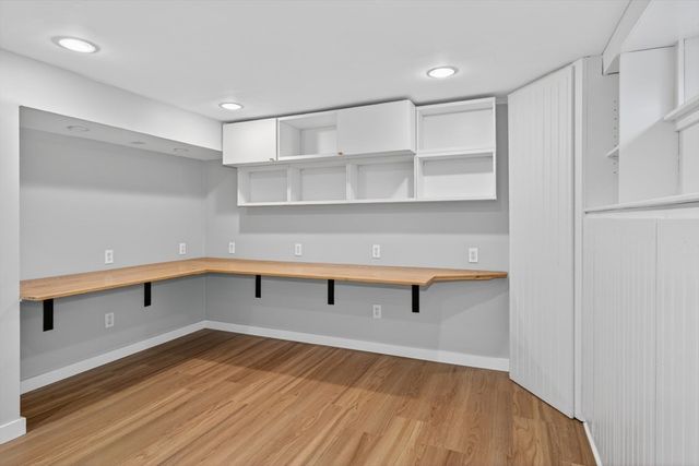 125 Hemlock Dr, Holliston, MA 01746