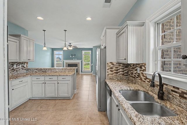 1727 Marcia Louise Drive, Southaven, MS 38672