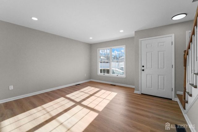 85 Wilton Avenue, Middlesex, NJ 08846