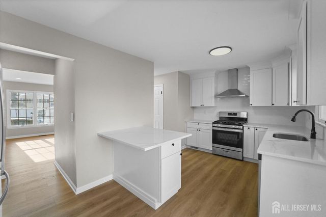 85 Wilton Avenue, Middlesex, NJ 08846