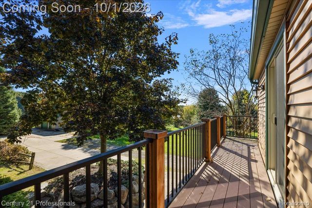 8380 Pine Knob Road, Independence Charter Township, MI 48348