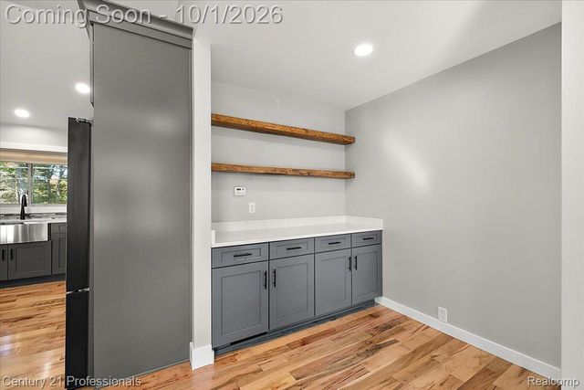 8380 Pine Knob Road, Independence Charter Township, MI 48348