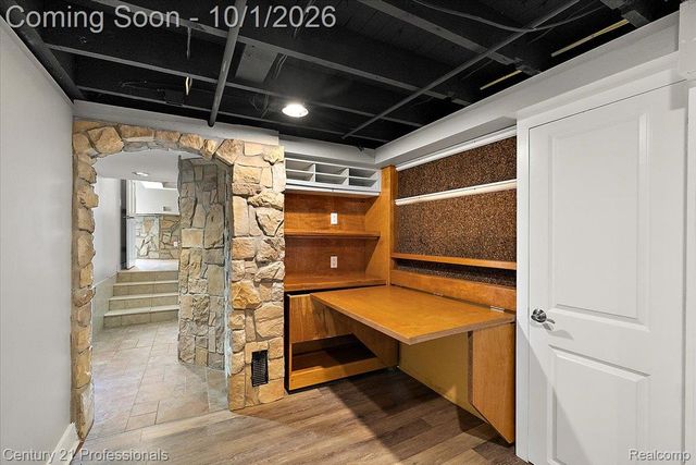 8380 Pine Knob Road, Independence Charter Township, MI 48348