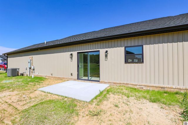111 Ayly Estates Drive, Mayfield, KY 42066