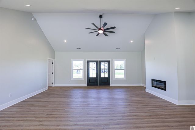 111 Ayly Estates Drive, Mayfield, KY 42066
