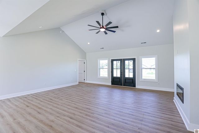 111 Ayly Estates Drive, Mayfield, KY 42066