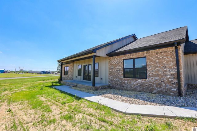 111 Ayly Estates Drive, Mayfield, KY 42066