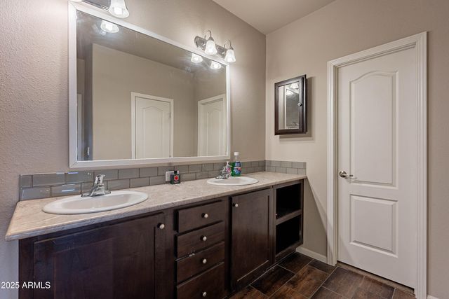 2000 S APACHE Road 16, Buckeye, AZ 85326