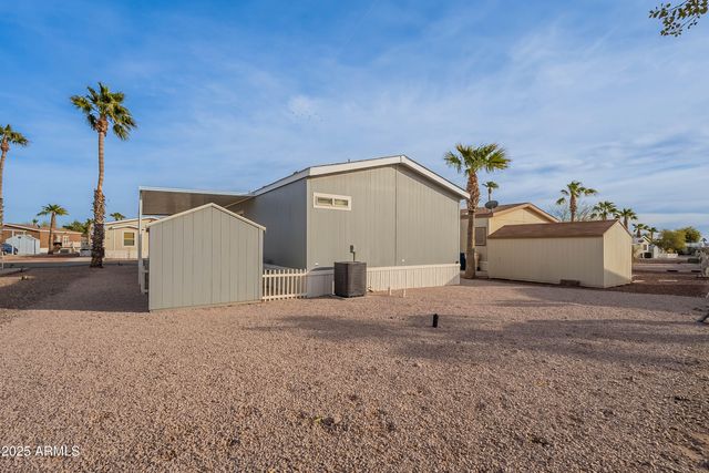 2000 S APACHE Road 16, Buckeye, AZ 85326