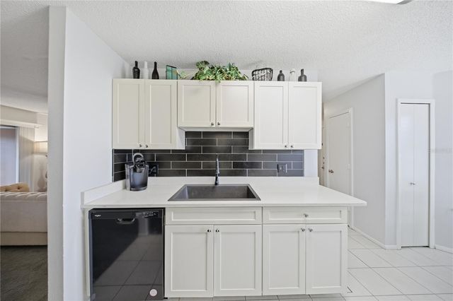 2079 WATERLEAF STREET, Orlando, FL 32837