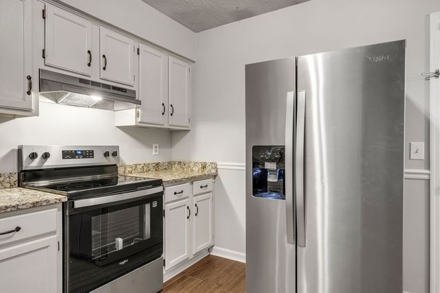 430 Walton Ferry Rd Apt 1700, Hendersonville, TN 37075
