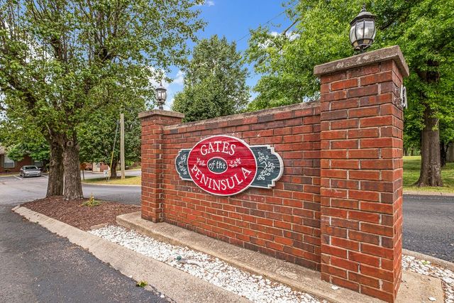 430 Walton Ferry Rd Apt 1700, Hendersonville, TN 37075