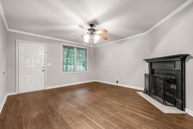 430 Walton Ferry Rd Apt 1700, Hendersonville, TN 37075