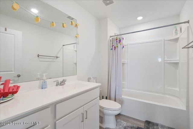 875 Dockside Drive SW, Palm Bay, FL 32908