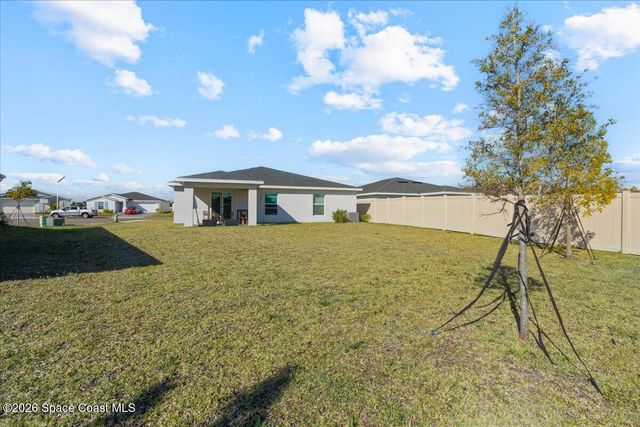 875 Dockside Drive SW, Palm Bay, FL 32908