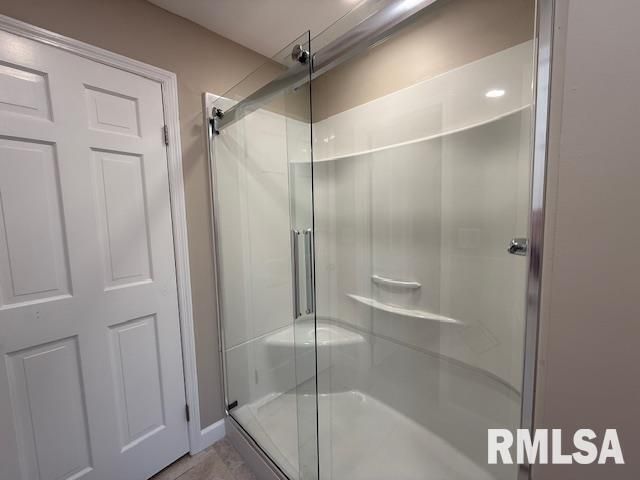 16429 N Hawthorne Hills Drive, Mt Vernon, IL 62864