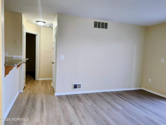 9 Hackamore Court, Tinton Falls, NJ 07753