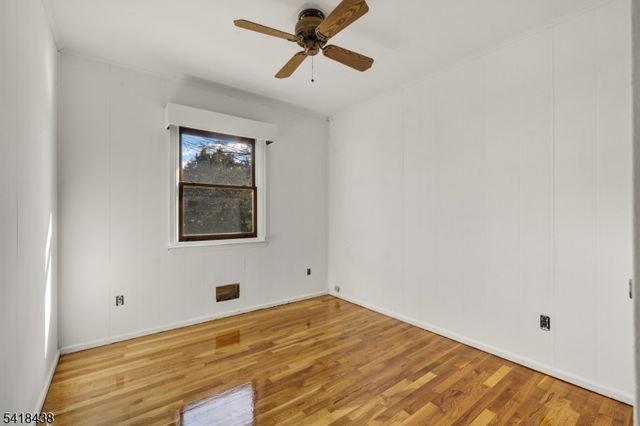 2240 Murray Ave, South Plainfield Boro, NJ 07080