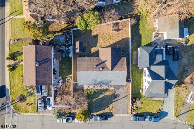 2240 Murray Ave, South Plainfield Boro, NJ 07080