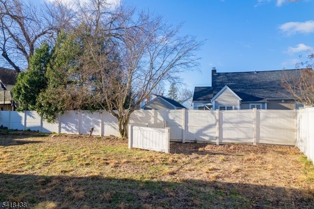 2240 Murray Ave, South Plainfield Boro, NJ 07080