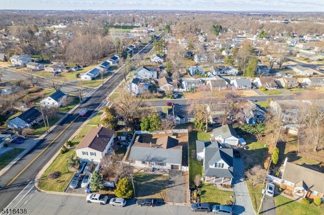 2240 Murray Ave, South Plainfield Boro, NJ 07080