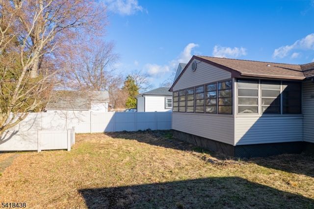 2240 Murray Ave, South Plainfield Boro, NJ 07080