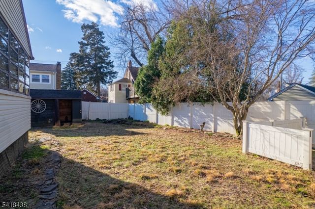 2240 Murray Ave, South Plainfield Boro, NJ 07080