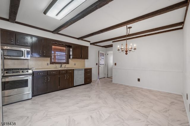 2240 Murray Ave, South Plainfield Boro, NJ 07080