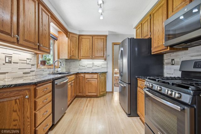 8942 York Road S, Bloomington, MN 55431