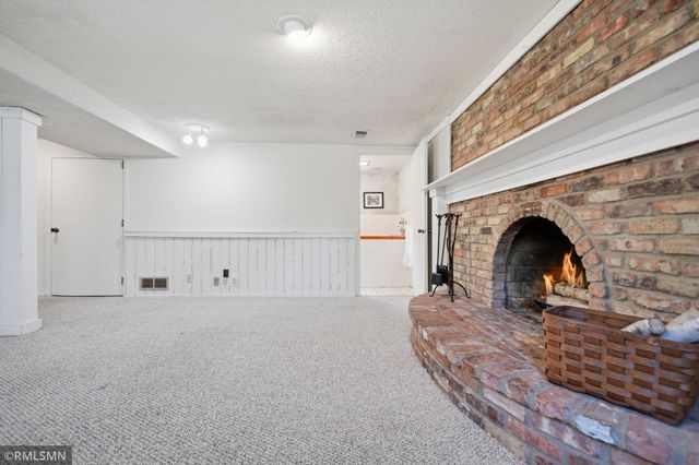 8942 York Road S, Bloomington, MN 55431