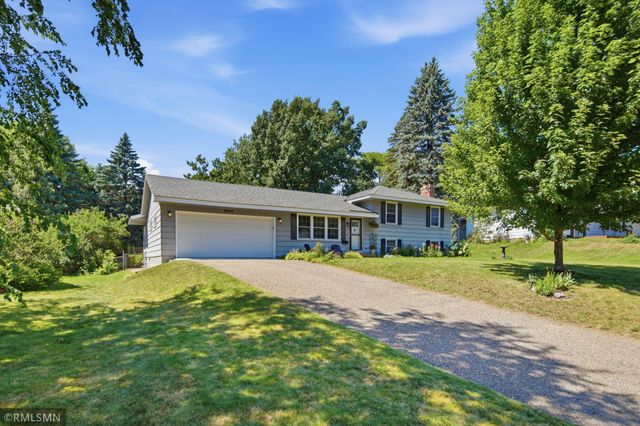 8942 York Road S, Bloomington, MN 55431