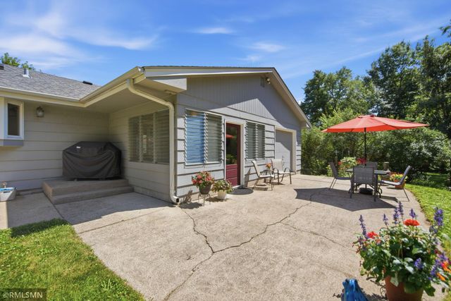 8942 York Road S, Bloomington, MN 55431